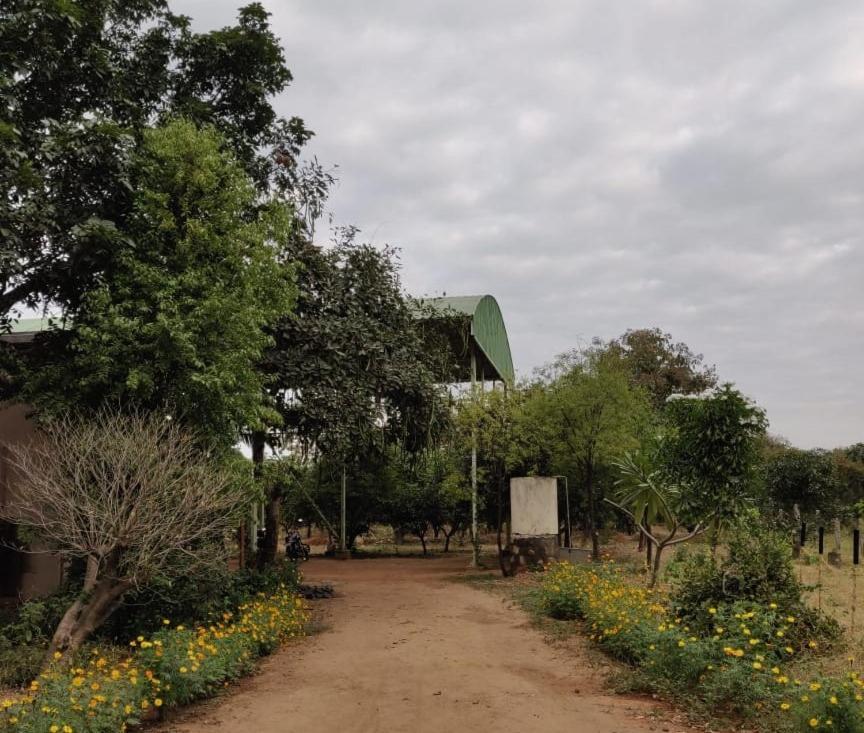 Hornbill Farm Resort 하이데라바드 외부 사진